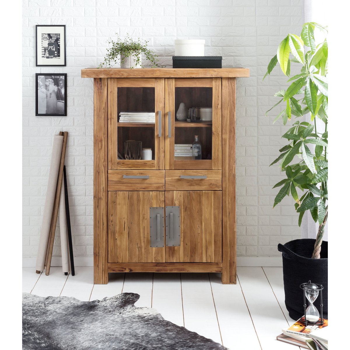 Highboard