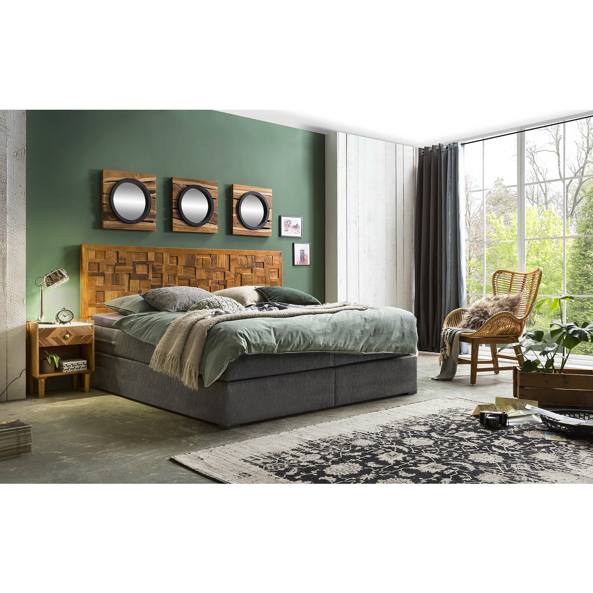 Boxspringbett mit Holz-Mosaik-Kopfteil