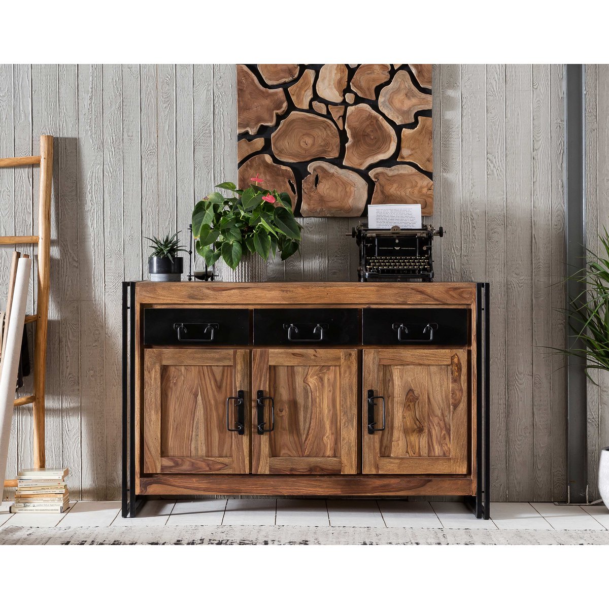 Sideboard