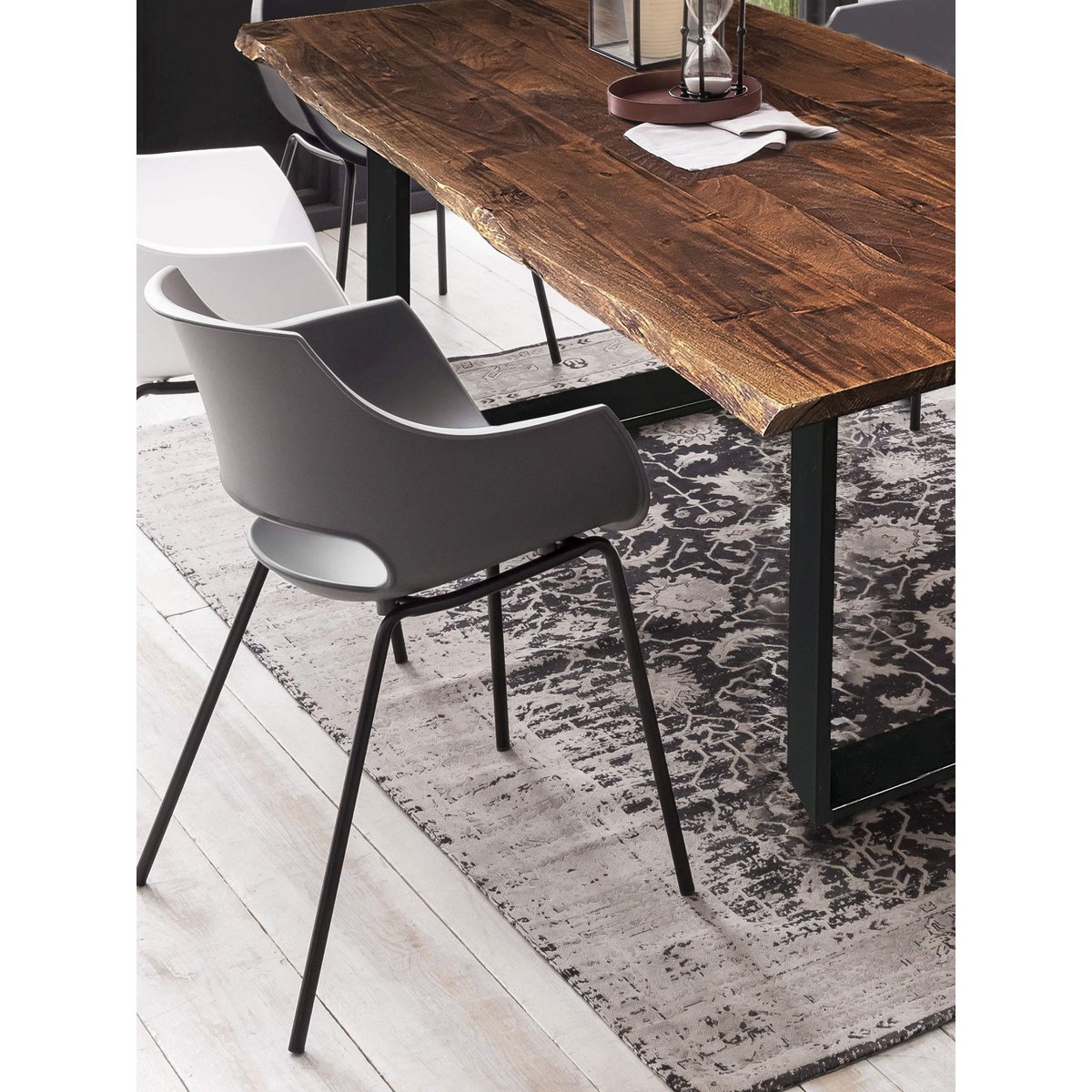 Tisch 140 x 80 cm, Platte 26 mm, nußbaumfarbig