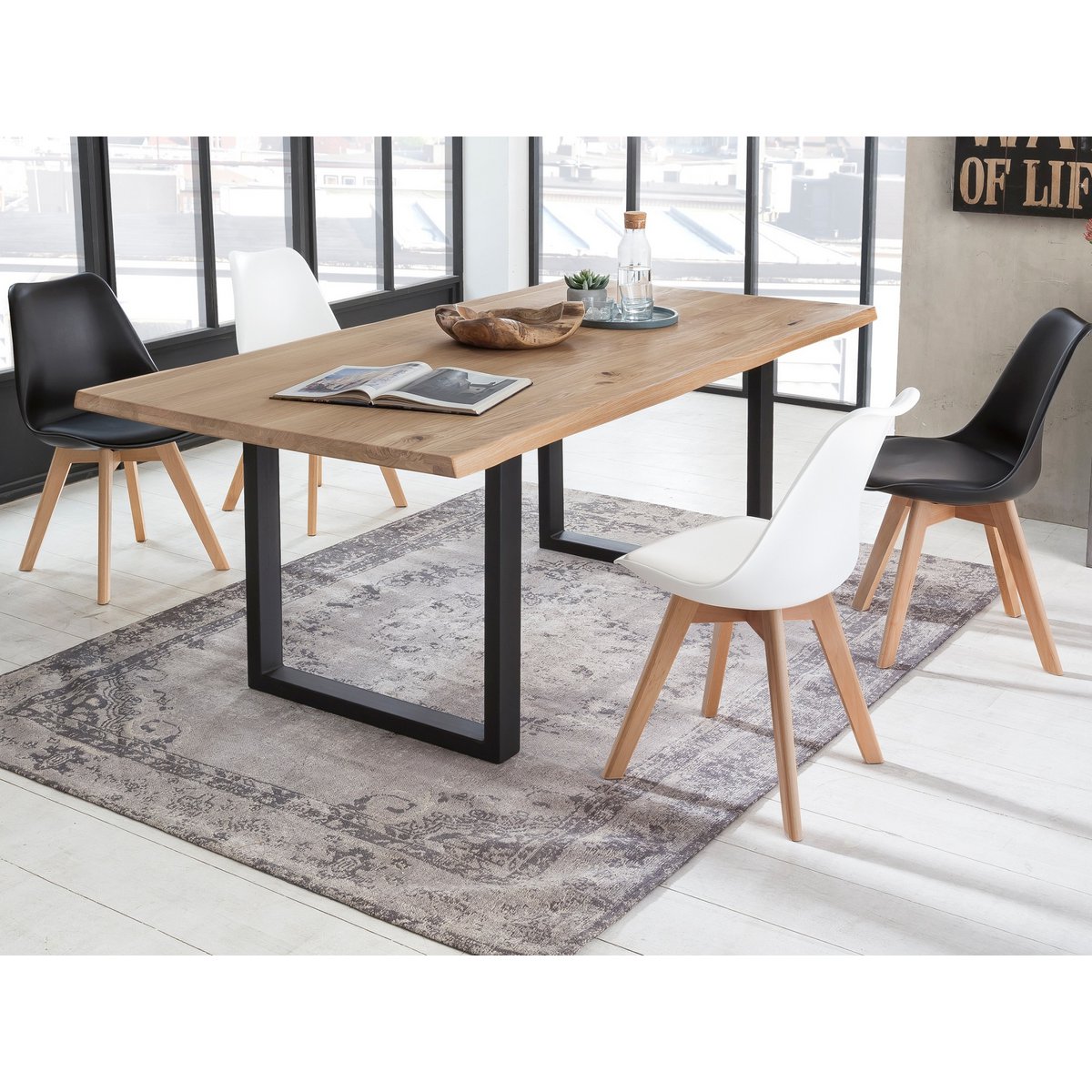 Tisch 160x90 cm, Wildeiche, schwarzes Gestell