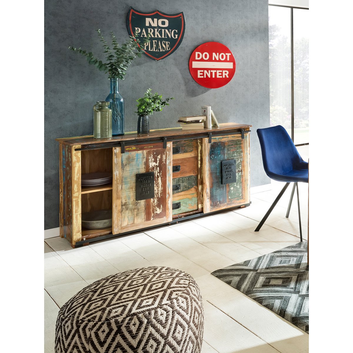Sideboard