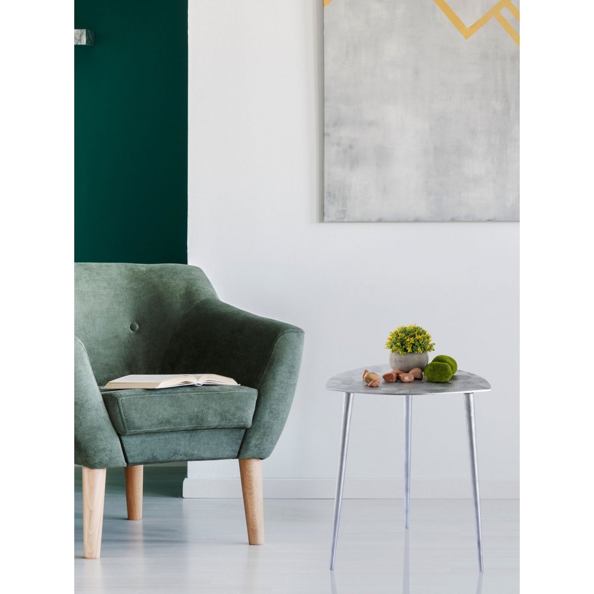 Beistelltisch Metall Dekotisch Alster 40x45x40 cm dreieckig klass. Design Aluminium silber o. gold